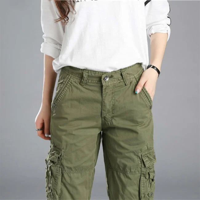 BEIGE CARGO SHORTS FÜR DAMEN KLASSISCH