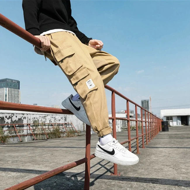 BEIGE HERREN CARGO HOSE IM HAREM STIL