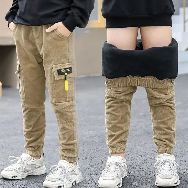 CARGO HOSE KLEINE GRÖSSEN AUS WEICHEM VELOURS