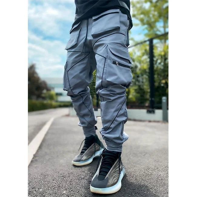 CARGO HOSEN MIT REFLEKTIERENDEN ELEMENTEN