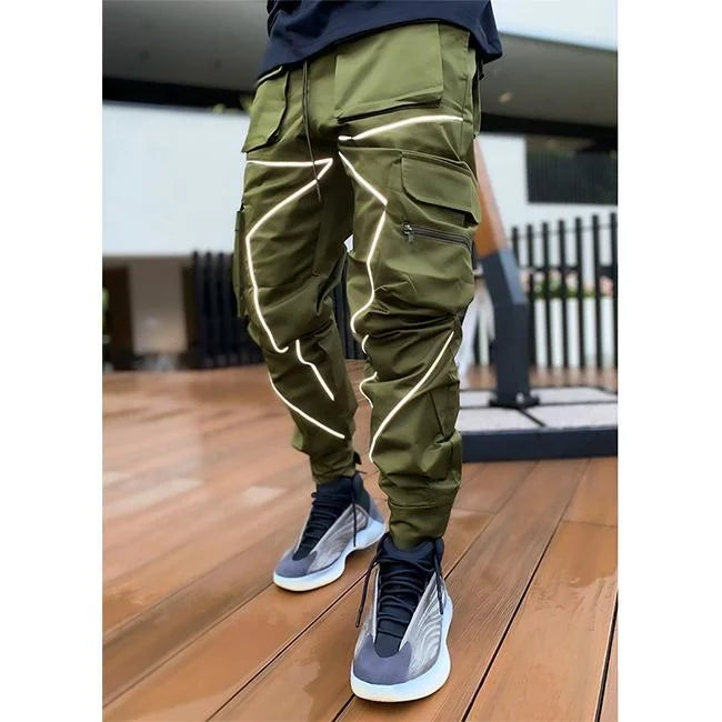 CARGO HOSEN MIT REFLEKTIERENDEN ELEMENTEN