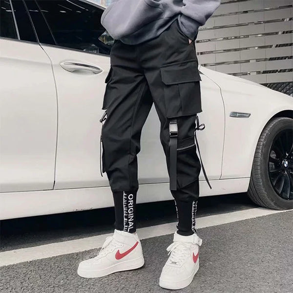 CARGO JOGGER MIT PRAKTISCHEN TASCHEN Schwarz / S