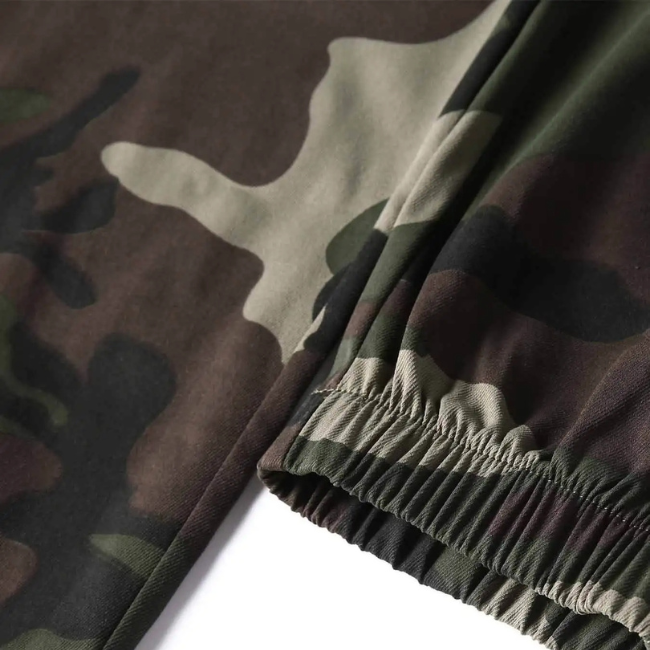 HERREN CARGO HOSE CAMOUFLAGE DESIGN