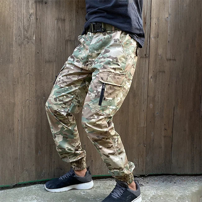 HERREN CARGO HOSE IN OLIVGRÜN TAKTISCHER STIL