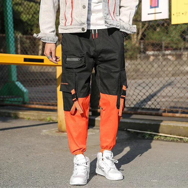 HERREN CARGO HOSE IN ORANGE UND SCHWARZ