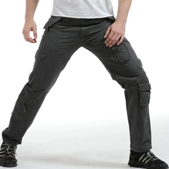 HERREN CARGO HOSE MIT RUNDEN TASCHEN UND GERADEM SCHNITT