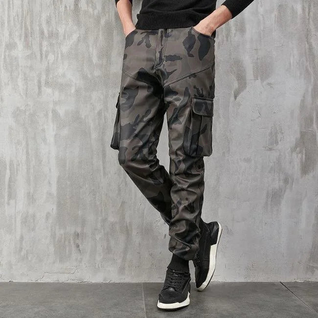 HERREN MILITÄR CARGO HOSE AUS KUNSTLEDER Camouflage / XS