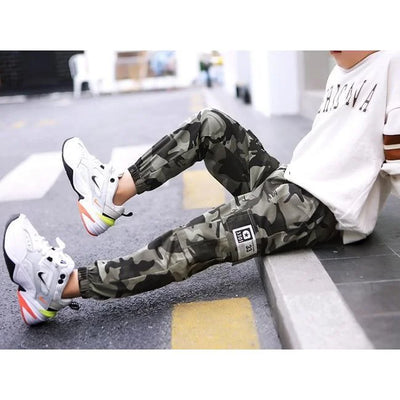 MILITÄRISCHE CARGO HOSE JUNGEN