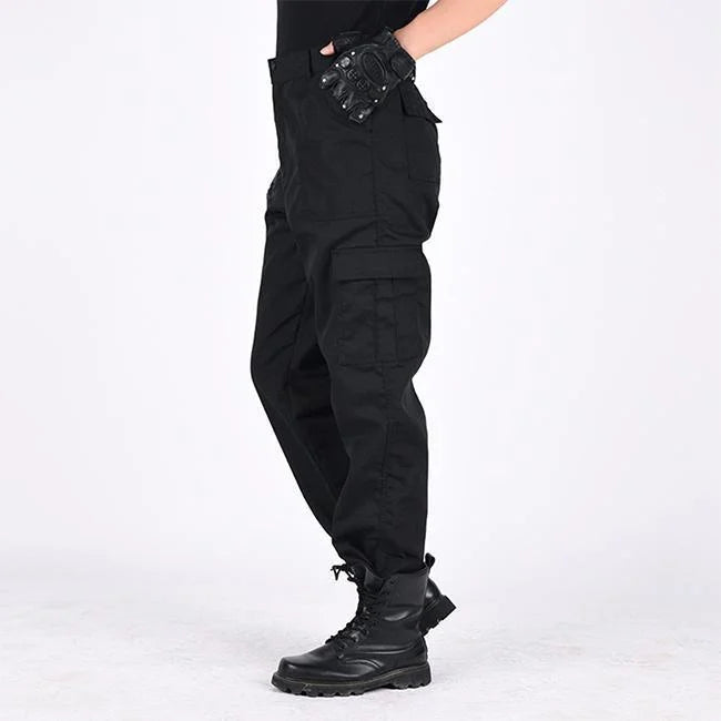 SCHWARZE CARGO HOSE DARKER