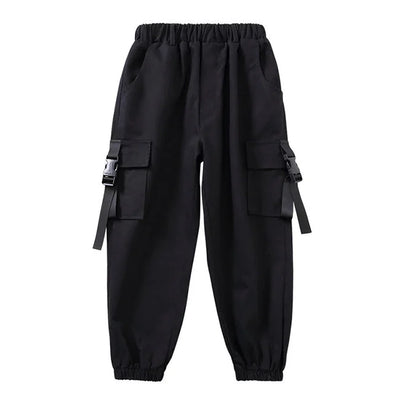 SCHWARZE CARGO HOSE FÜR JUNGEN MIT GÜRTEL