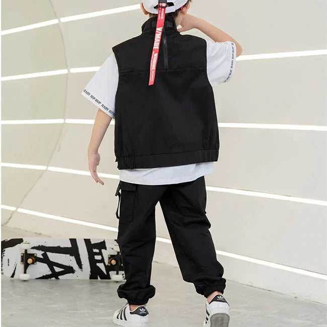 SCHWARZE CARGO HOSE FÜR JUNGEN MIT GÜRTEL