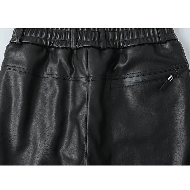 SCHWARZE CARGO HOSE LEDERIMITAT