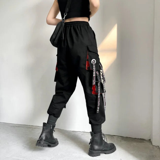 SCHWARZE CARGO HOSE MIT BÄNDERN