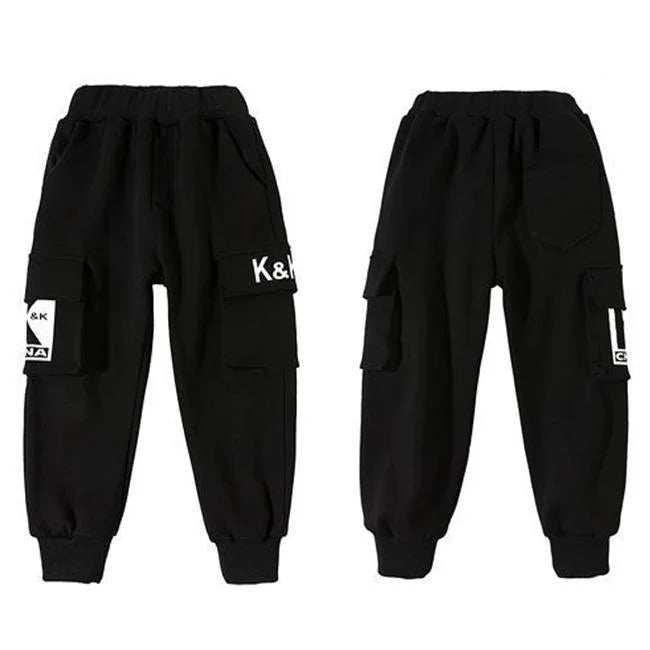 SCHWARZE K UND JUNGEN CARGO JOGGINGHOSE