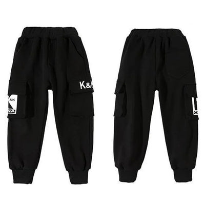 SCHWARZE K UND JUNGEN CARGO JOGGINGHOSE