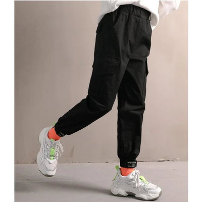 SCHWARZE SPORT CARGO HOSE FÜR MÄDCHEN