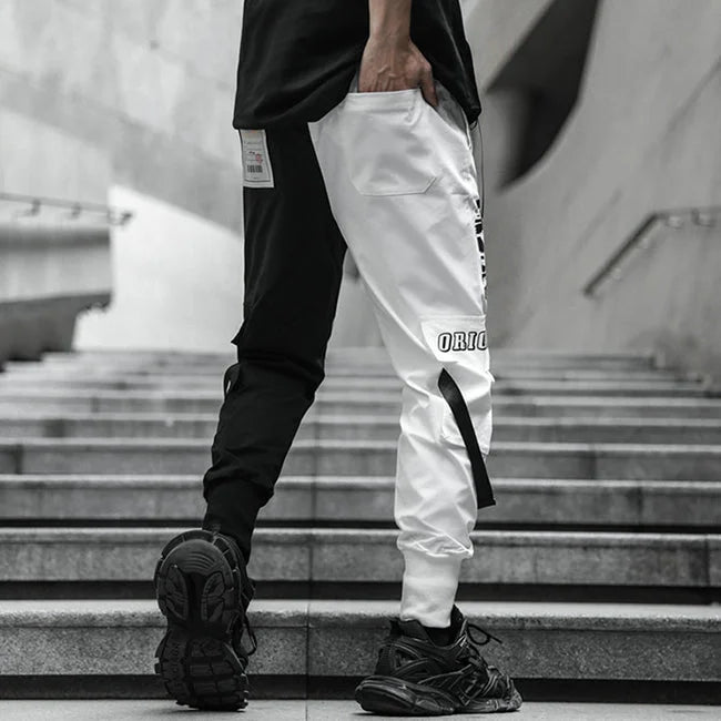 SCHWARZE UND WEISSE HERREN CARGO HOSEN