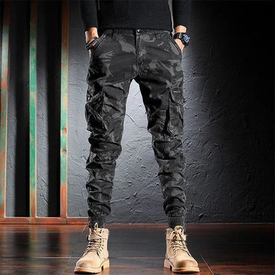 SLIM FIT CAMOUFLAGE CARGO JEANS